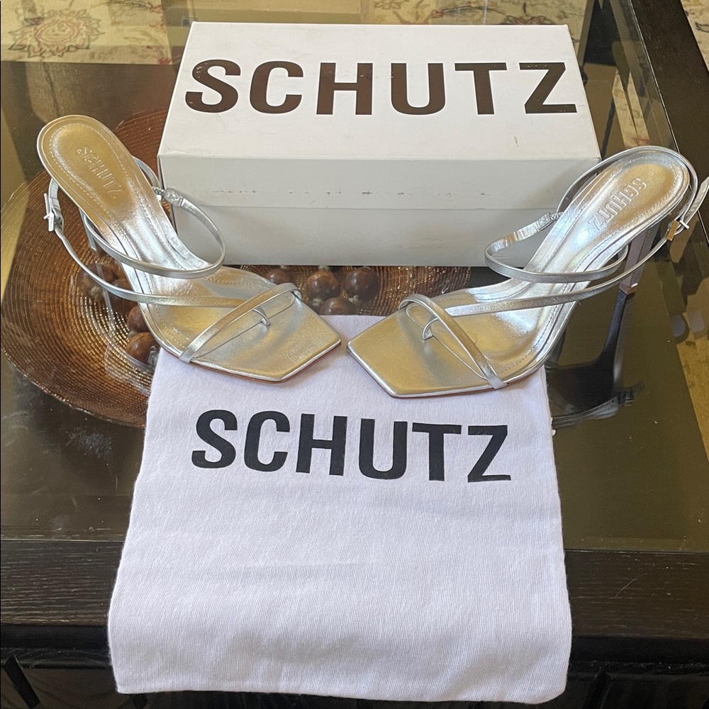 SCHUTZ Metallic Silver Strappy Heels New in Box Size 8.5